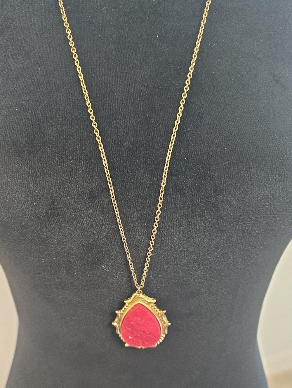 Vintage Pink Druzy Quartz Tear Drop Pendeht
